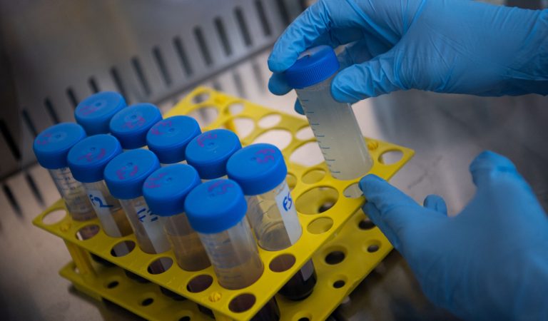 Surge nueva súper variante de coronavirus y alerta a la comunidad científica