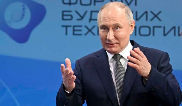 Rusia en camino para lograr nuevo medicamento contra el cáncer: Vladimir Putin
